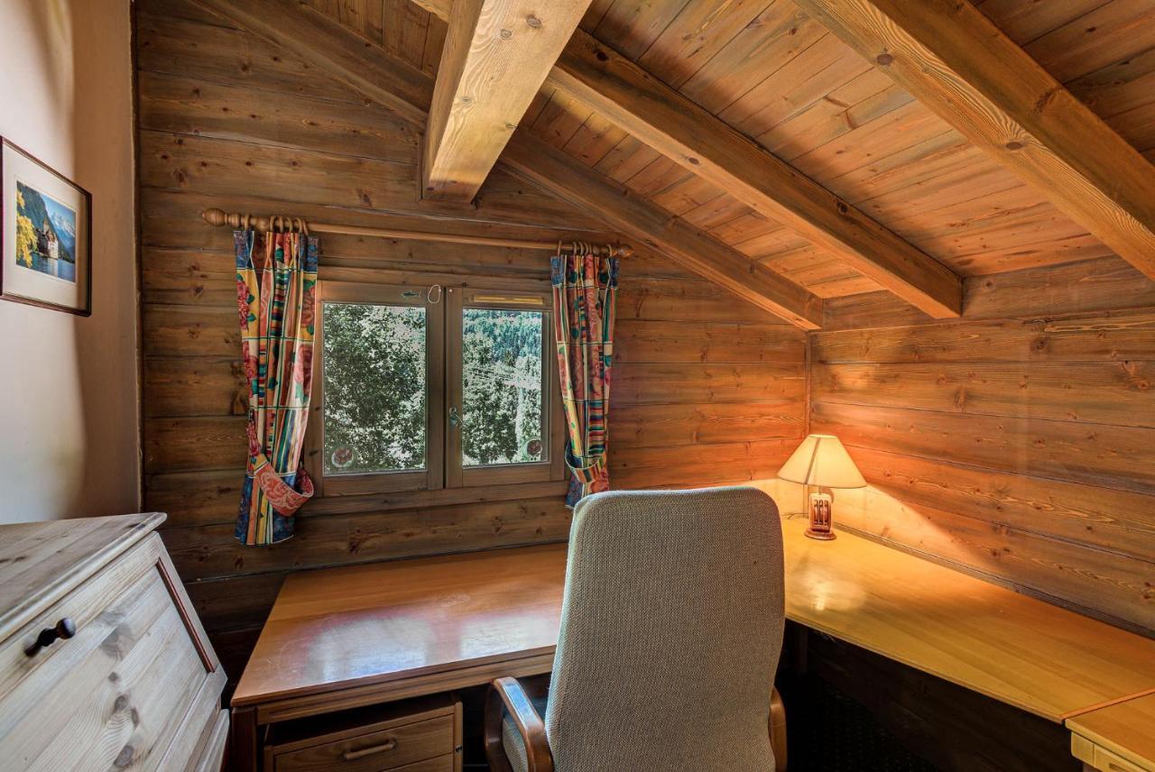 Chalet Blackbushe - Traditional Chalet - Alpes Travel - Sleeps 4-6 Ле-Уш Екстер'єр фото