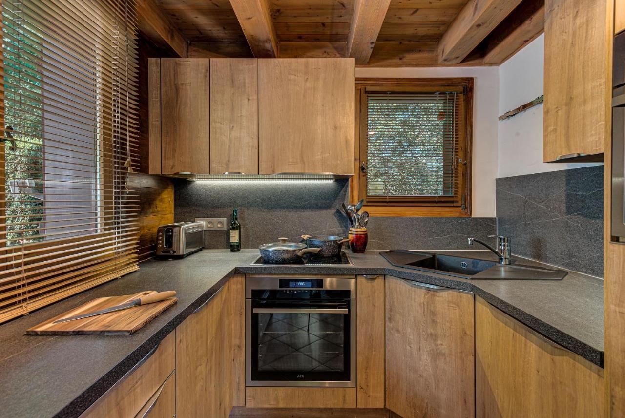 Chalet Blackbushe - Traditional Chalet - Alpes Travel - Sleeps 4-6 Ле-Уш Екстер'єр фото